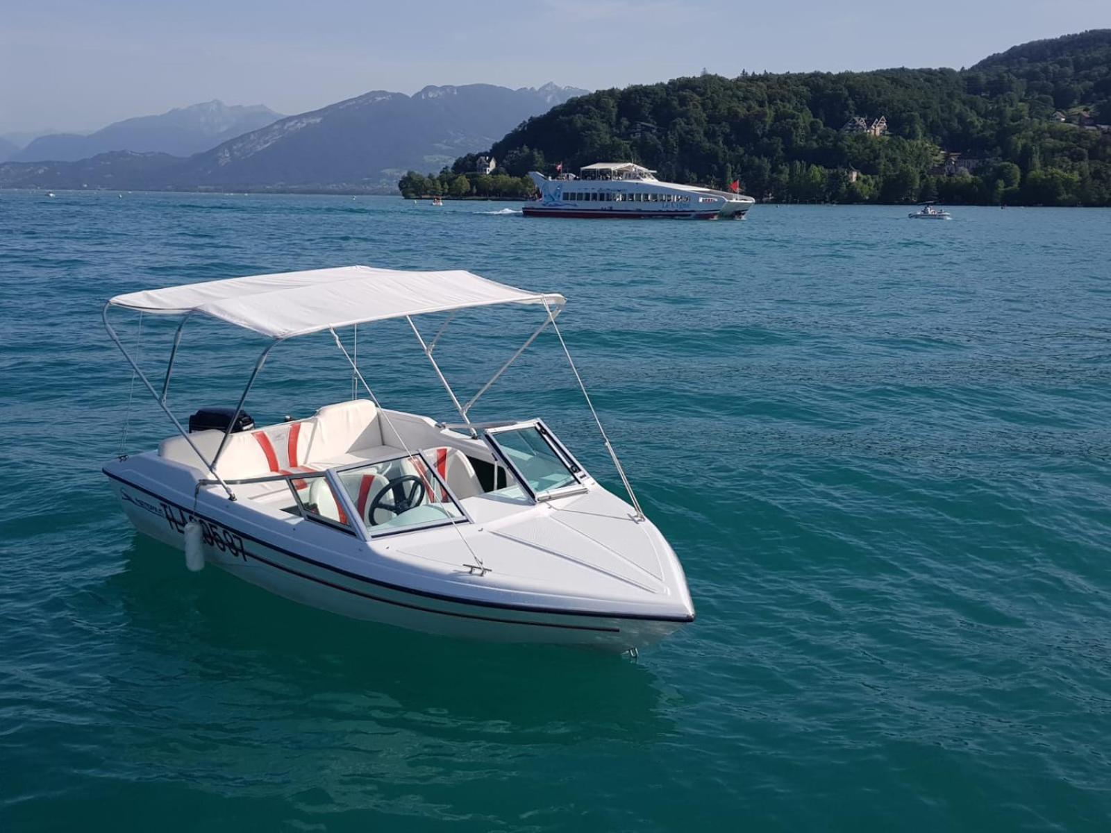 Petit Cocon Au Centre D'Annecy Apartment Ngoại thất bức ảnh